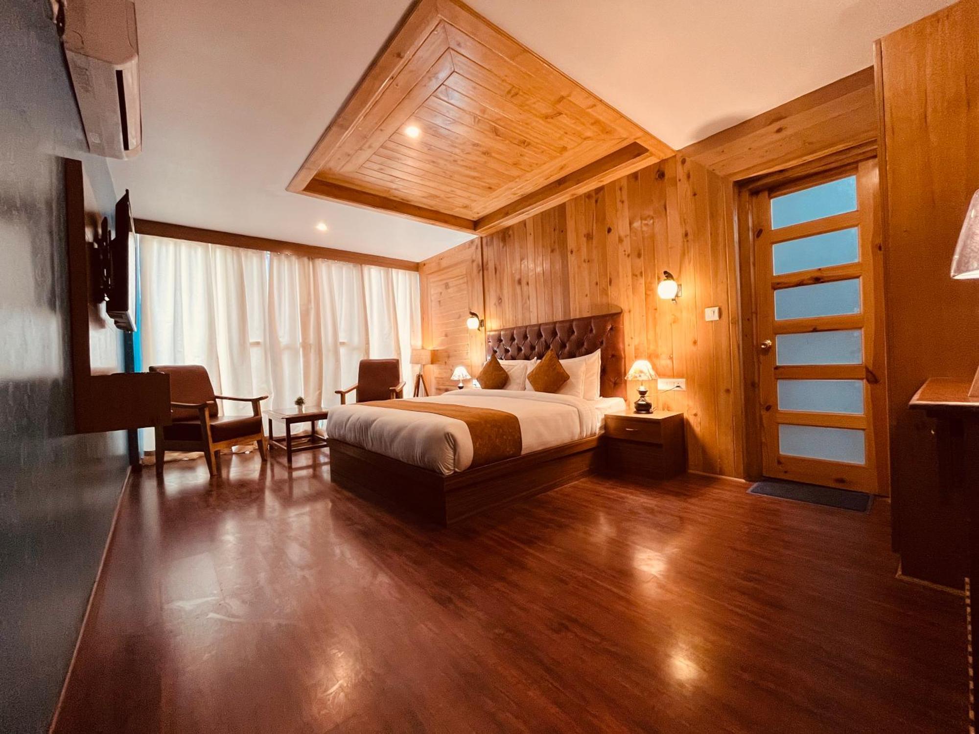 Tata Vista Resort Mall Road Manali - Centrally Heated & Air Cooled Экстерьер фото