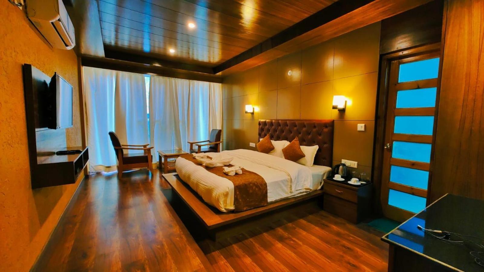 Tata Vista Resort Mall Road Manali - Centrally Heated & Air Cooled Экстерьер фото