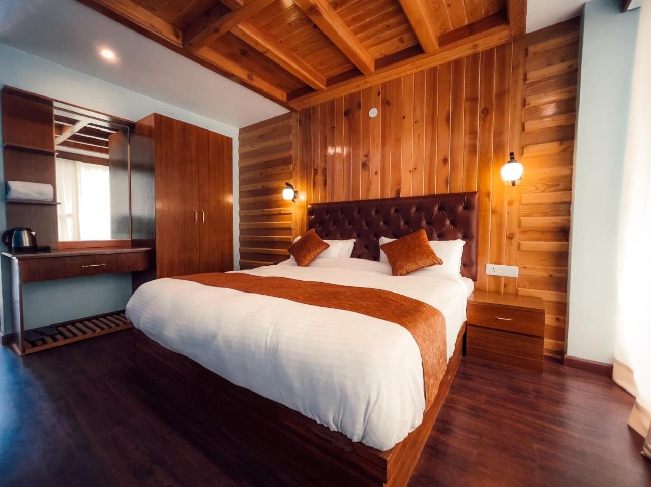 Tata Vista Resort Mall Road Manali - Centrally Heated & Air Cooled Экстерьер фото