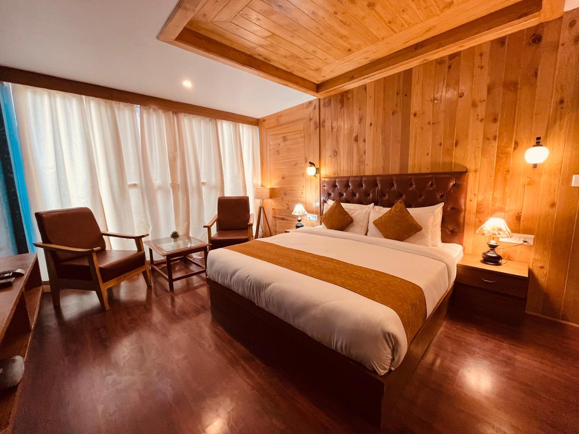 Tata Vista Resort Mall Road Manali - Centrally Heated & Air Cooled Экстерьер фото