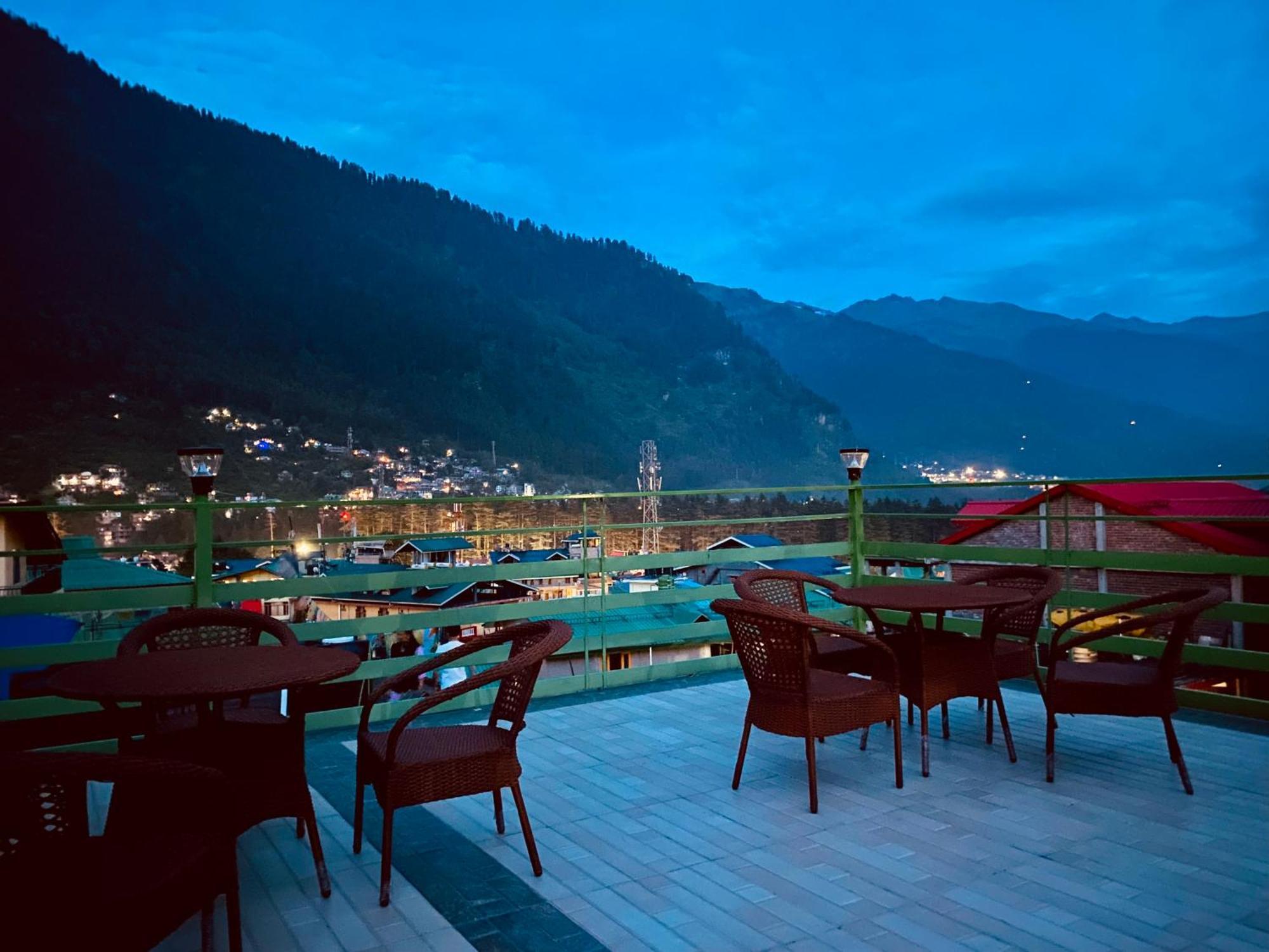 Tata Vista Resort Mall Road Manali - Centrally Heated & Air Cooled Экстерьер фото